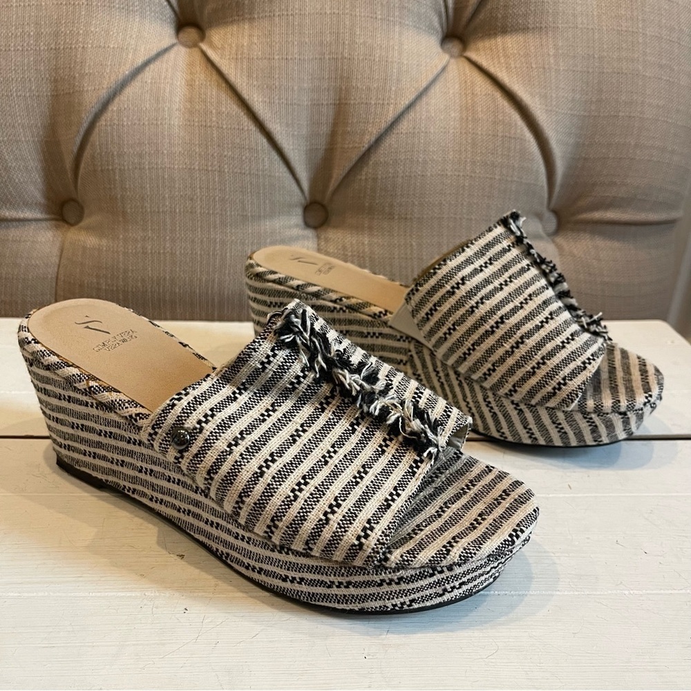SIMPLY VERA VERA WANG Women’s 6. Slip on Sandals Wedge Blue and white - Picture 7 of 11